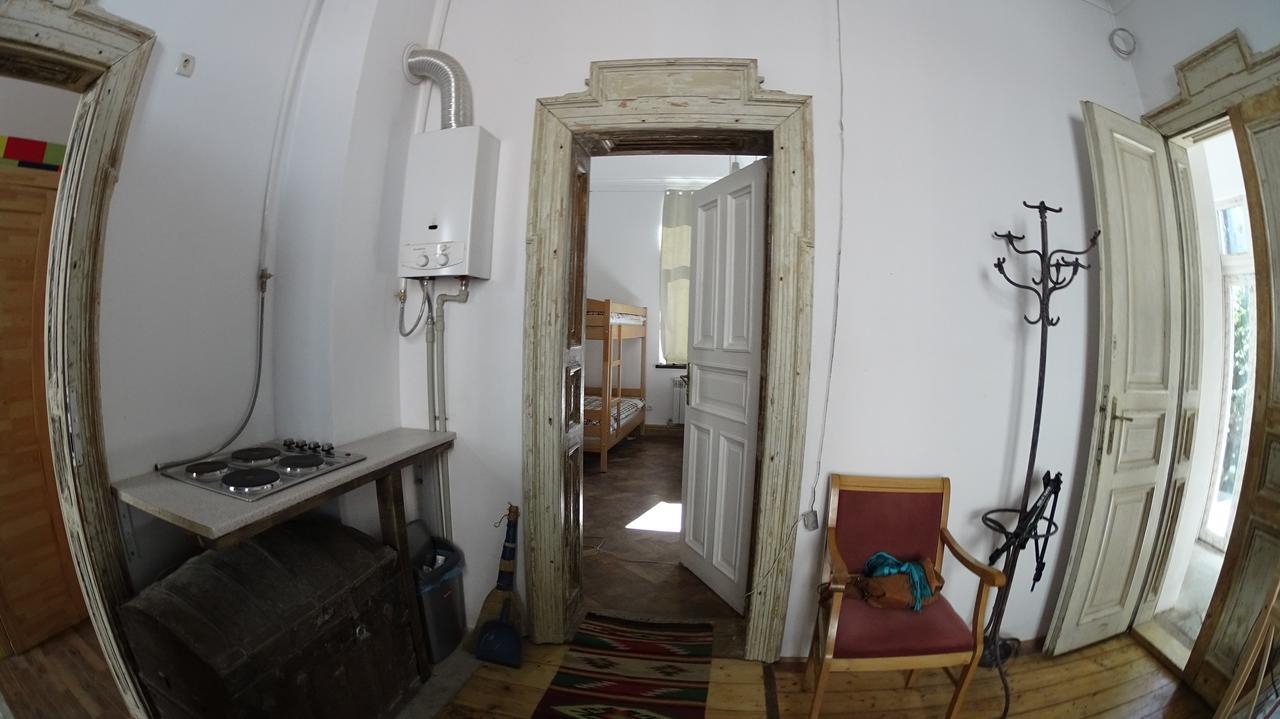 Hostel Mif Ivano-Frankivsk Ngoại thất bức ảnh
