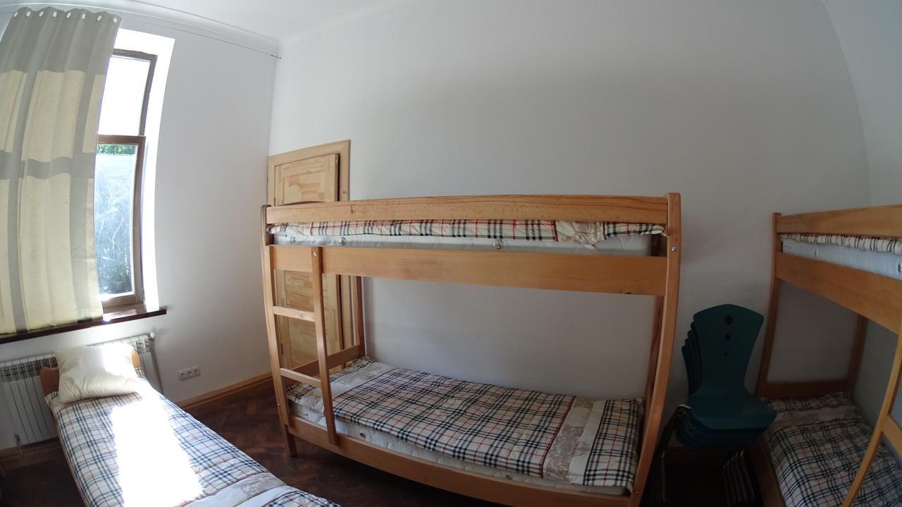 Hostel Mif Ivano-Frankivsk Ngoại thất bức ảnh