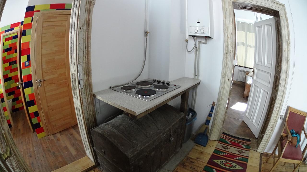 Hostel Mif Ivano-Frankivsk Ngoại thất bức ảnh