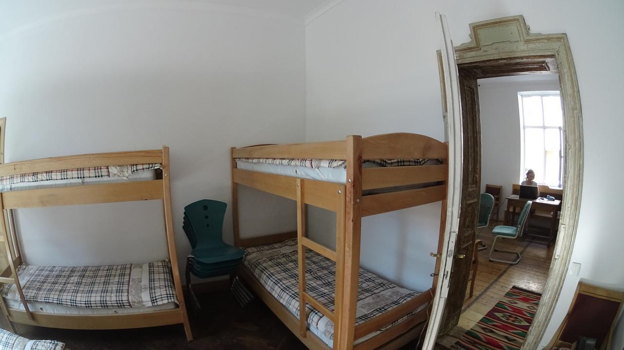 Hostel Mif Ivano-Frankivsk Ngoại thất bức ảnh