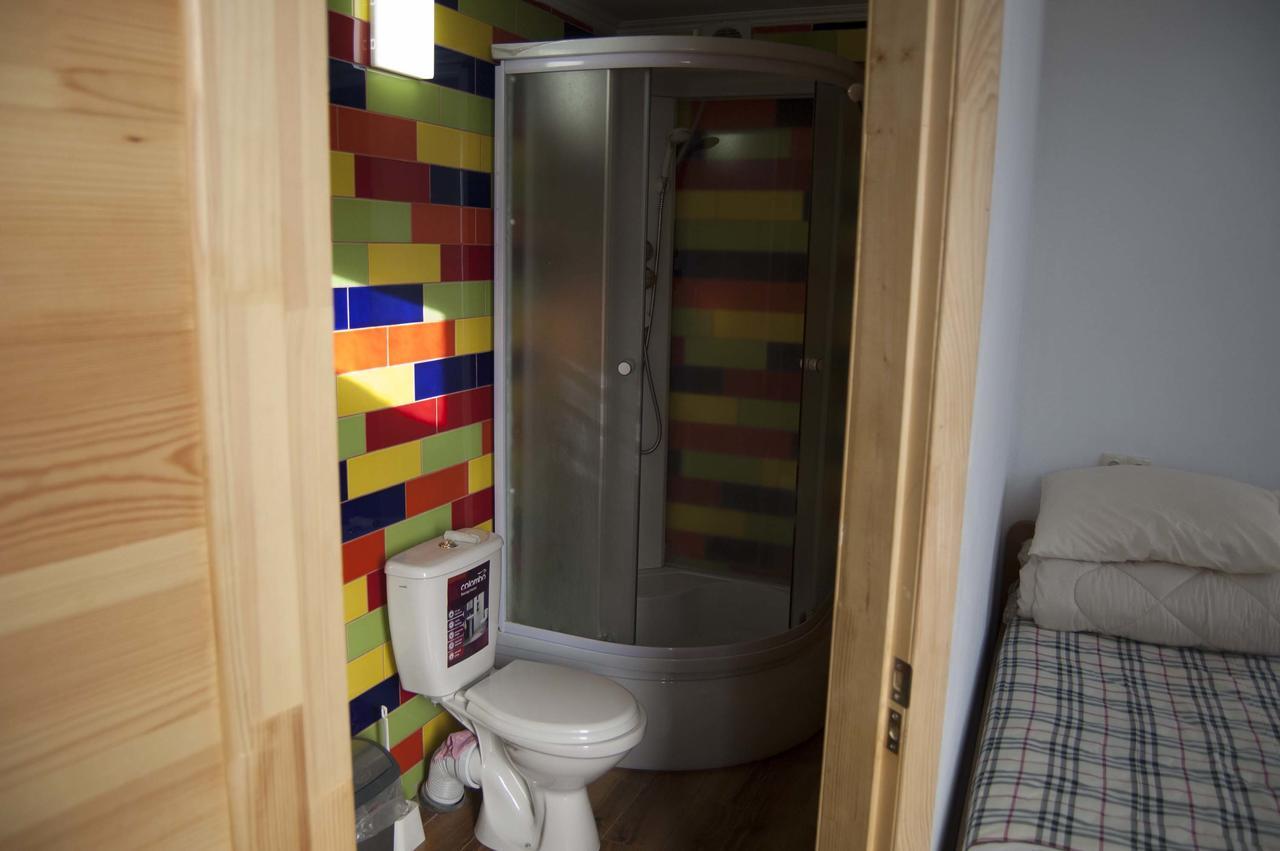 Hostel Mif Ivano-Frankivsk Ngoại thất bức ảnh